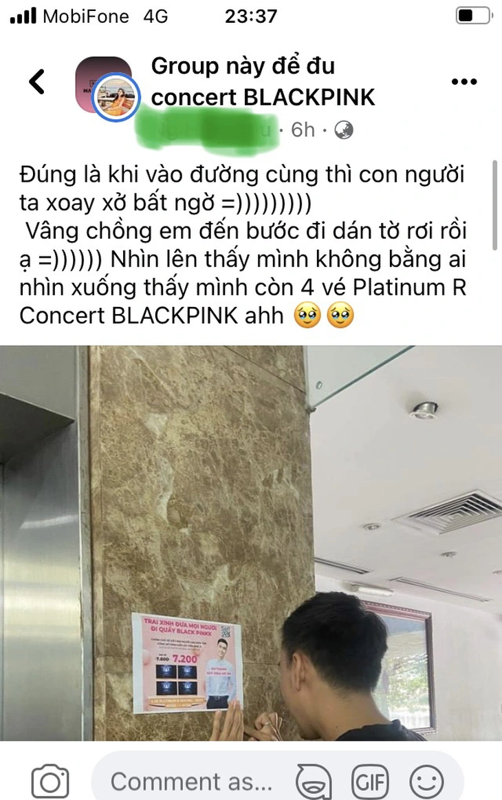 Vé show BlackPink được dán rao bán ở thang máy chung cư - Ảnh: CTMH
