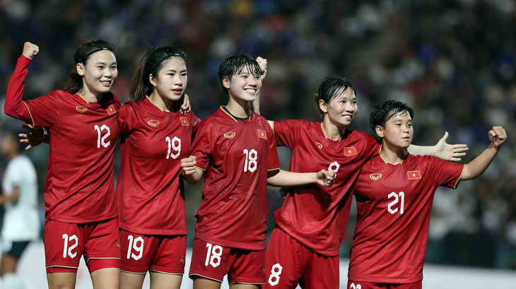 Vietnamese women's football, 30 years on the way to the World Cup - Period 6: A player's life is not limited to the ball - Photo 4.