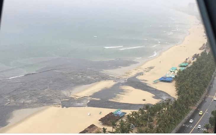 Nước đen ngòm chảy ra biển: Sở Xây dựng Đà Nẵng đưa hạn chót xử lý