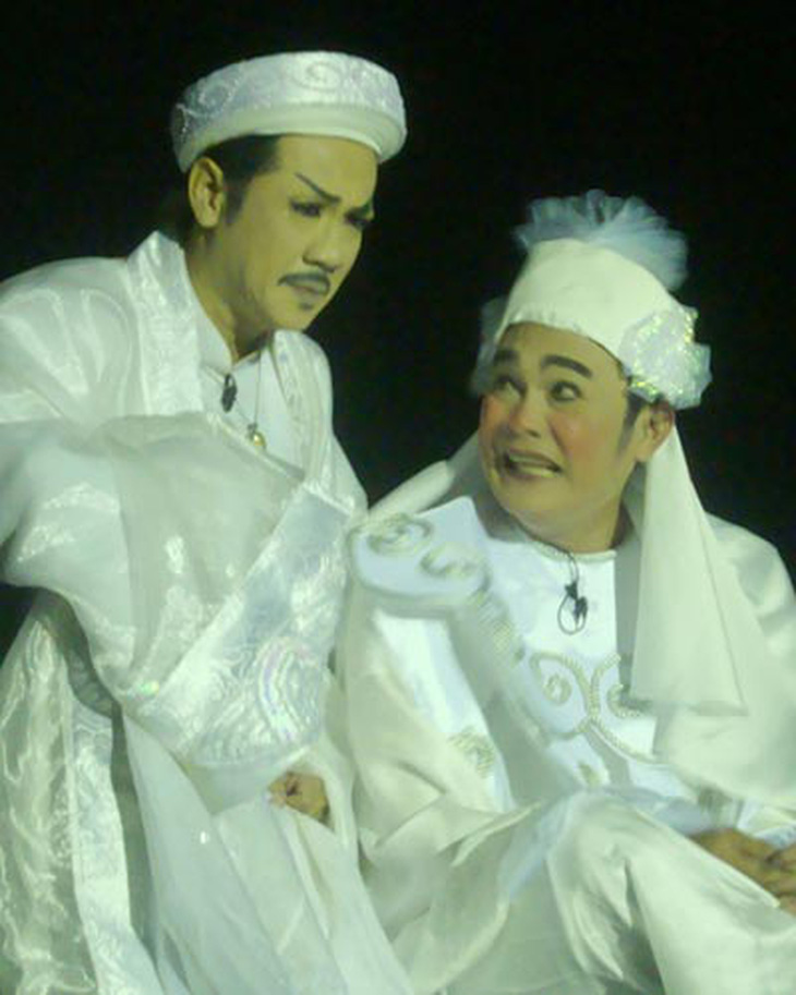 Hữu Châu xác nhận đồng hành cùng Thành Lộc ở sân khấu mới - Ảnh 3.