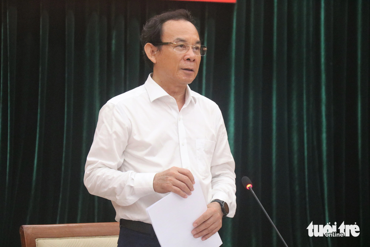 Bí thư Thành ủy TP.HCM Nguyễn Văn Nên phát biểu tại phiên họp - Ảnh: CẨM NƯƠNG