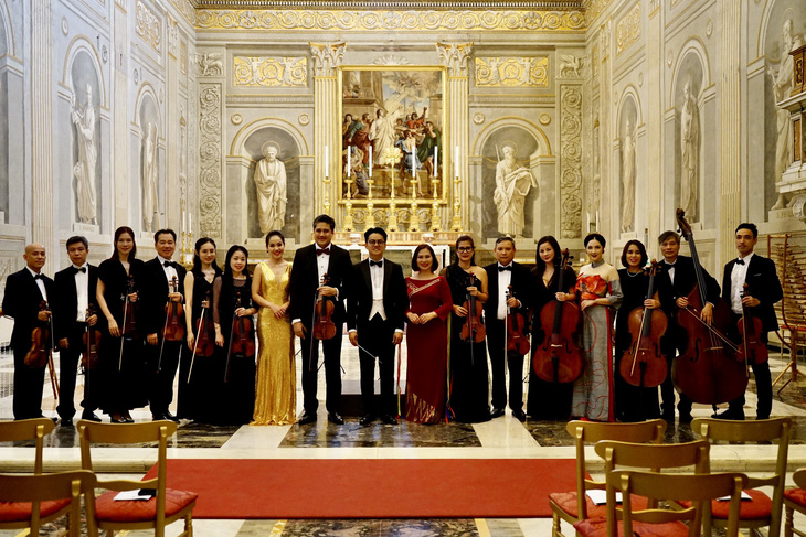 Các nghệ sĩ Việt Nam tham gia trình diễn buổi hòa nhạc trong cung điện Phủ Tổng thống Ý tối 26-7 - Ảnh: Nghệ sĩ cung cấp