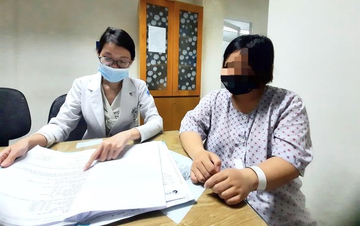 Thai phụ thăm khám thai định kỳ tại Bệnh viện Từ Dũ (TP.HCM) - Ảnh: THU HIẾN