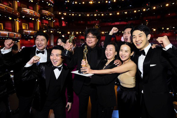 Tại lễ trao giải Oscar 2020, phim điện ảnh Ký sinh trùng của đạo diễn Bong Joon Ho đã đại thắng với các hạng mục quan trọng