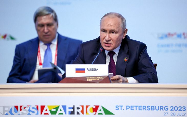 Châu Phi đưa đề xuất hòa bình ở Ukraine, ông Putin hứa "nghiên cứu cẩn thận"