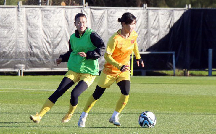 Đội tuyển nữ Việt Nam tập luyện vào chiều 30-7 trước trận đấu với Hà Lan tại World Cup nữ 2023 - Ảnh: VFF