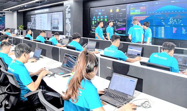 Không khí làm việc tại một doanh nghiệp công nghệ Việt vừa có doanh thu và lợi nhuận tại thị trường nước ngoài tăng mạnh - Ảnh: CMC