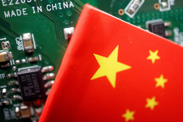 Ủy ban châu Âu bày tỏ lo ngại về việc Trung Quốc siết xuất khẩu kim loại dùng trong ngành công nghiệp bán dẫn - Ảnh: REUTERS