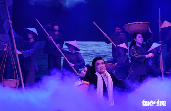 Câu hò đất mẹ, một vở cải lương cách mạng giàu cảm xúc của Nhà hát Trần Hữu Trang có đủ điều kiện để tham gia cuộc vận động ở lĩnh vực sân khấu - Ảnh: LINH ĐOAN