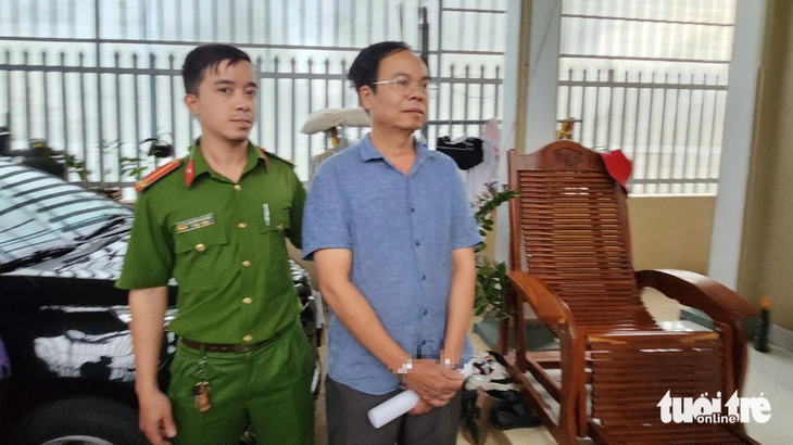 Ông Vũ Chí Hữu, giám đốc chi nhánh Văn phòng đăng ký đất đai huyện Đạ Huoai, bị bắt tạm giam để điều tra tội &quot;nhận hối lộ&quot; - Ảnh: K.P