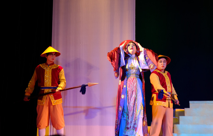 Vở Vương quyền của Nhà hát Nghệ thuật hát bội TP.HCM. Hát bội cũng là một trong những loại hình sân khấu có thể tham gia cuộc vận động sáng tác - Ảnh: LINH ĐOAN