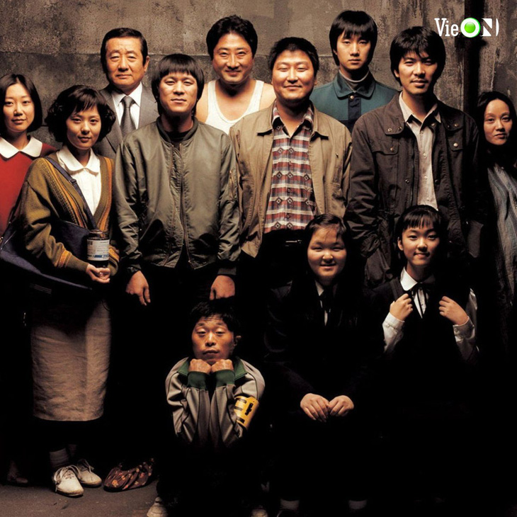 Bộ phim về án giết phụ nữ liên hoàn bằng những thủ đoạn ghê rợn ở làng quê Hàn Quốc. 