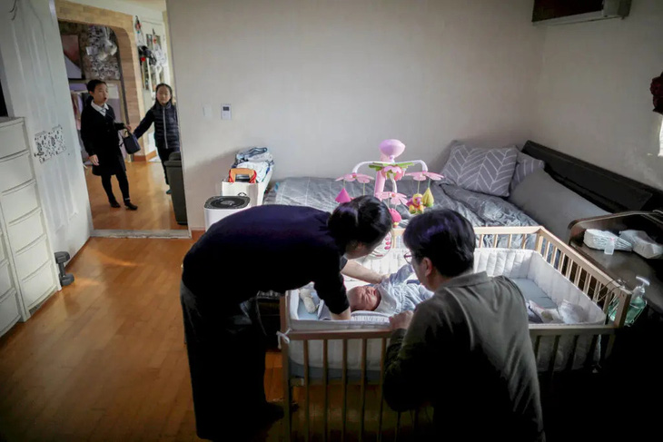 Chính phủ Hàn Quốc tăng tiền hỗ trợ nuôi con để khuyến khích sinh con từ năm 2022 - Ảnh: NEW YORK TIMES
