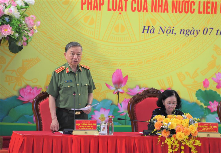 Đại tướng Tô Lâm, bộ trưởng Bộ Công an, phát biểu tại hội nghị - Ảnh: Bộ Công an