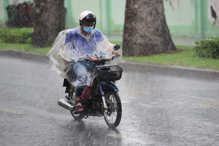 Dự báo thời tiết Nam Bộ hôm nay có mưa to - Ảnh: DUYÊN PHAN