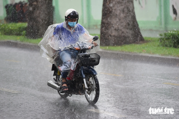 Dự báo thời tiết Nam Bộ hôm nay có mưa to - Ảnh: DUYÊN PHAN