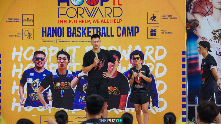 Đặng Thái Hưng tại trại huấn luyện bóng rổ HIF - Ảnh: THE PUZZLE