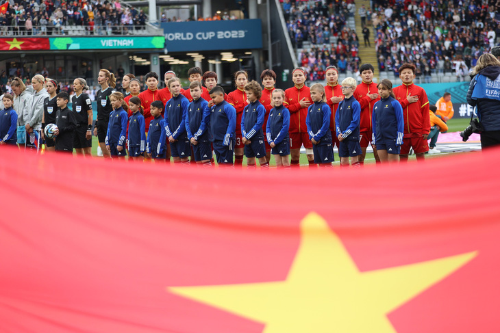 Quốc ca Việt Nam vang lên tại VCK FIFA World Cup nữ 2023 - Ảnh: ĐỨC ĐỒNG