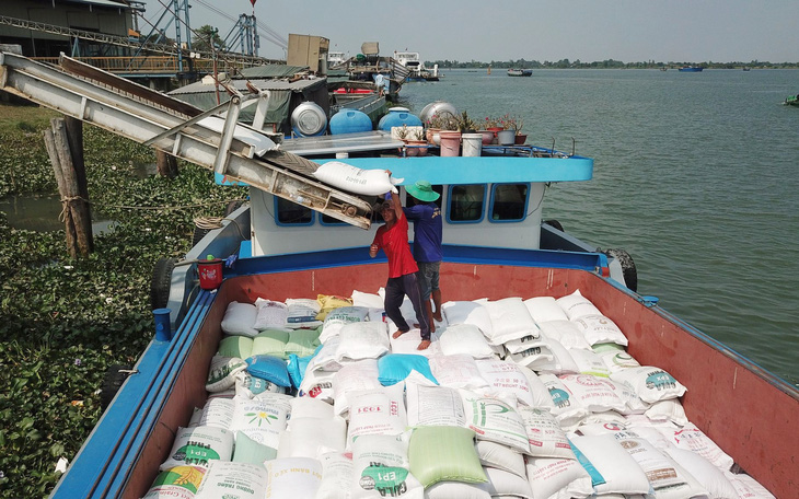 Giá thế giới tăng từng ngày, Bộ Nông nghiệp đề xuất Thủ tướng ra chỉ thị về tăng cường xuất khẩu gạo