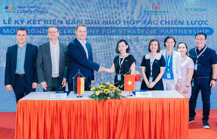 FPT Long Châu và STADA Việt Nam hợp tác toàn diện - Ảnh 1.