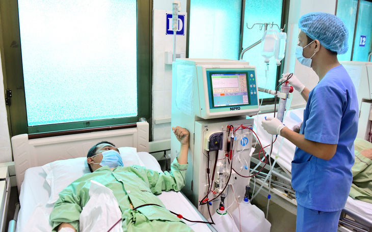 Bệnh viện Lê Văn Thịnh hỗ trợ Cần Giờ chạy thận nhân tạo