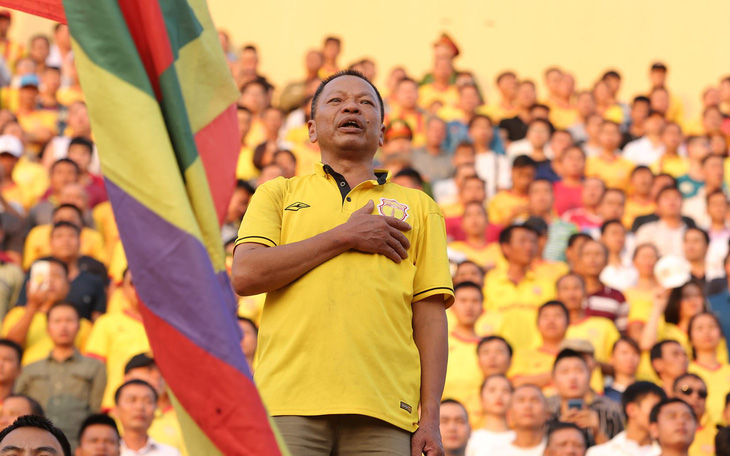 Vì sao Hội CĐV bóng đá Nam Định tuyên bố giải thể?