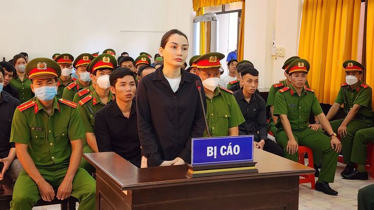 Bà Vũ Thị Diệp tại phiên tòa - Ảnh: VĂN VŨ