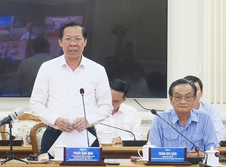 Chủ tịch UBND TP.HCM Phan Văn Mãi phát biểu tại buổi họp - Ảnh: WEB THÀNH ỦY