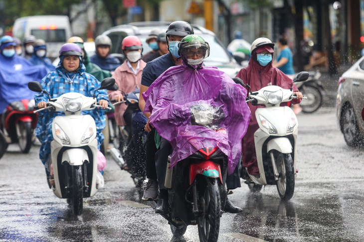 Hôm nay Nam Bộ thời tiết ngày nắng, trời oi bức, chiều tối có mưa rào - Ảnh: PHƯƠNG QUYÊN