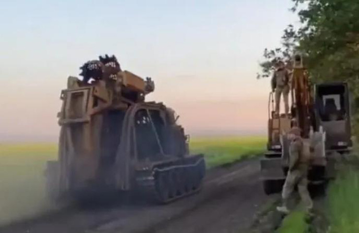 Một chiếc BTM-3 của quân đội Ukraine ở Zaporizhzhia Oblast - Ảnh: VIA SOCIAL MEDIA