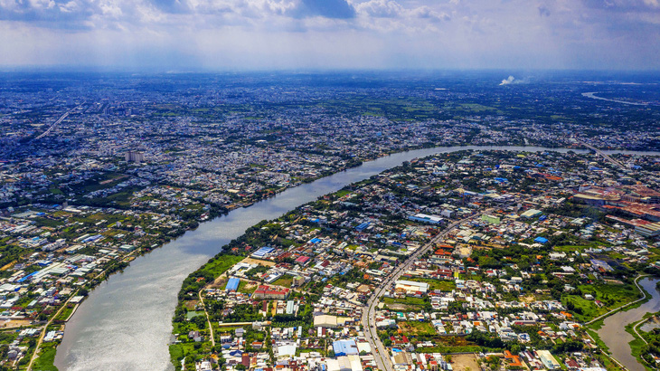 Đường ven sông Sài Gòn đi các tỉnh, nhìn góc nào cũng thấy lợi