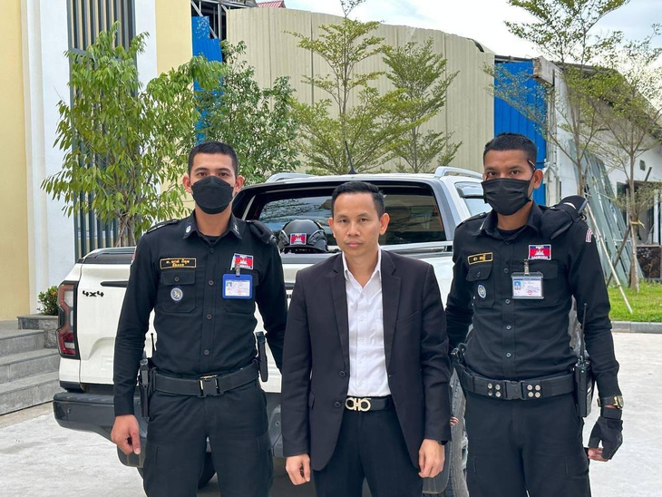 Ông Hy Kimhong bị tạm giam để điều tra cáo buộc lừa đảo - Ảnh: KHMER TIMES