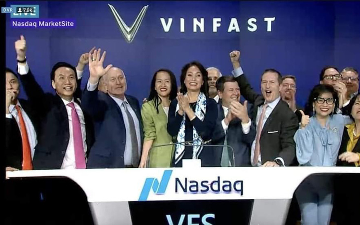 VinFast chính thức chào sàn chứng khoán Mỹ, giá cổ phiếu tăng 32% sau khoảng 2 tiếng