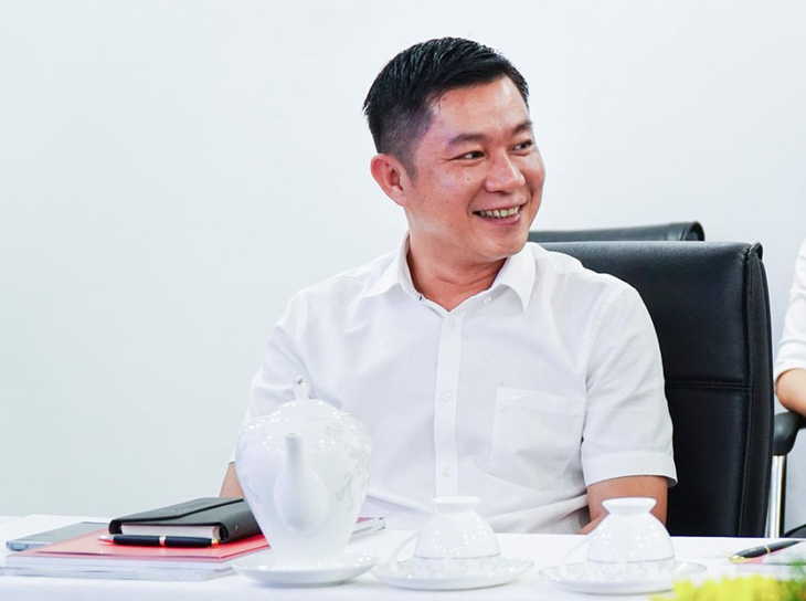 Ông Nguyễn Khánh Hưng không báo cáo, không công bố thông tin trước khi thực hiện giao dịch hơn cả triệu cổ phiếu - Ảnh: LDG
