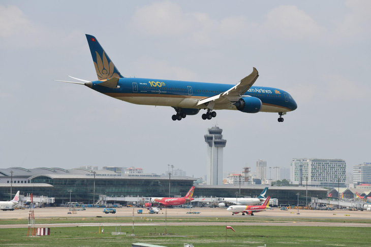 Vietnam Airlines, Vietjet muốn xin cấp thêm slot bay sang Úc - Ảnh: QUANG ĐỊNH