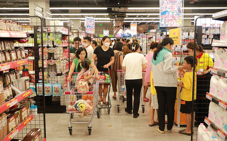 Không gian mua sắm rộng rãi, lý tưởng bên trong khu vực siêu thị AEON