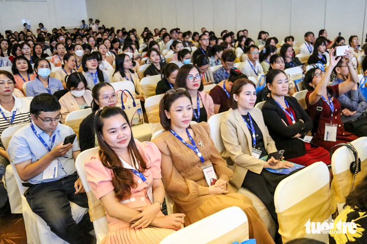 400 đại biểu quốc tế và 2.300 đại biểu Việt Nam tham dự hội nghị - Ảnh: PHƯƠNG QUYÊN