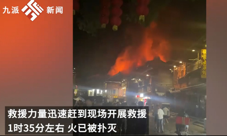 Một nhà trọ ở gần điểm du lịch nổi tiếng tại tỉnh Quý Châu, Trung Quốc bị cháy khiến 9 người chết rạng sáng 18-8 - Ảnh: GLOBAL TIMES