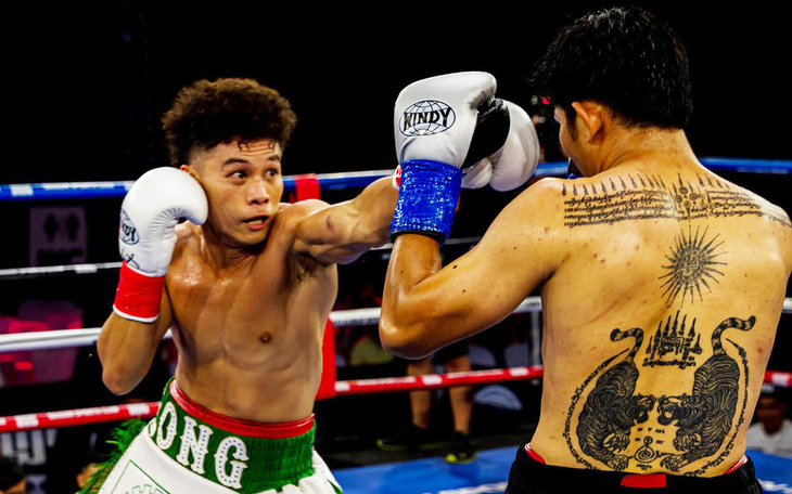 Trịnh Thế Long knock-out võ sĩ Thái Lan giành đai bạc WBC châu Á