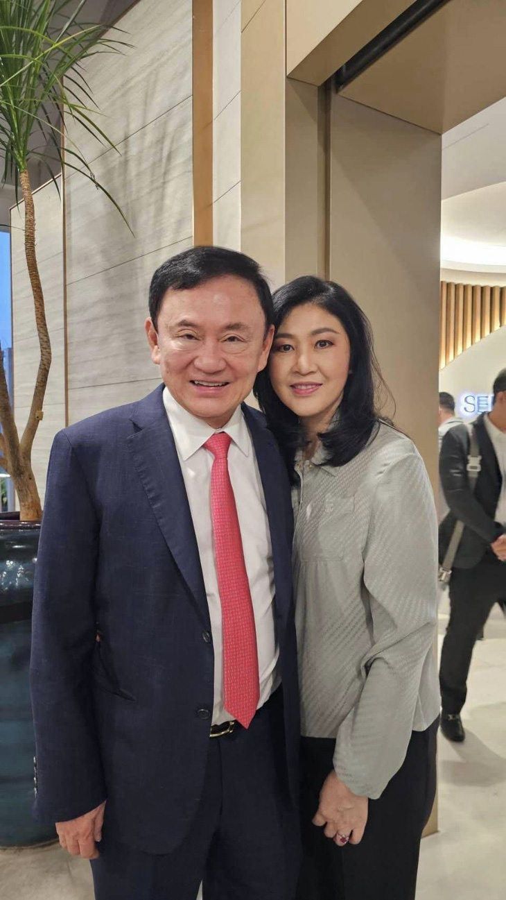 Cả ông Thaksin và bà Yingluck đều sống lưu vong nhiều năm nay - Ảnh: FBNV