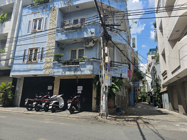 Căn nhà của cố nghệ sĩ Vũ Linh tại quận Phú Nhuận, một trong số những tài sản bị tranh chấp - Ảnh: ĐAN THUẦN