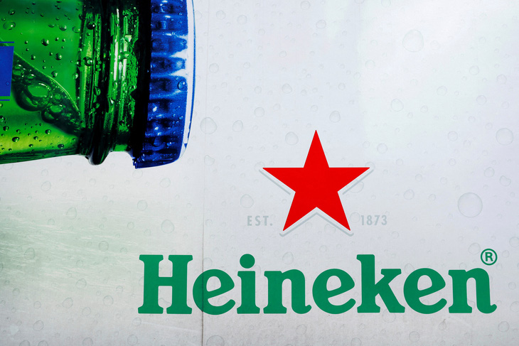 Heineken chính thức rời Nga sau khi bán lại hoạt động với giá 1 euro - Ảnh: REUTERS