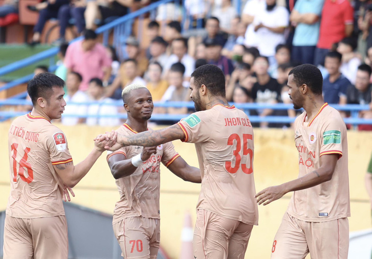 Công An Hà Nội đang đứng trước cơ hội vô địch V-League 2023 - Ảnh: MINH ĐỨC