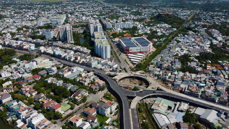 Nút giao Ngọc Hội khi thông xe sẽ gây giảm ùn tắc, tạo nhiều hướng vào trung tâm Nha Trang - Ảnh: THỤC NGHI