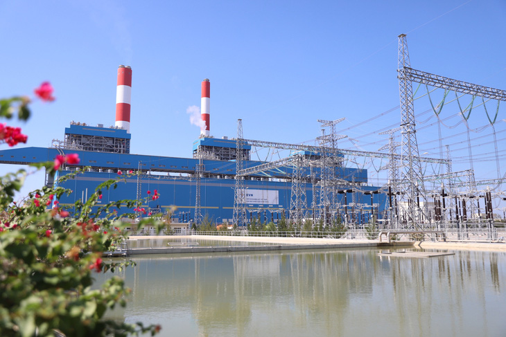 Quang cảnh xung quanh Nhà máy Nhiệt điện Vĩnh Tân 4