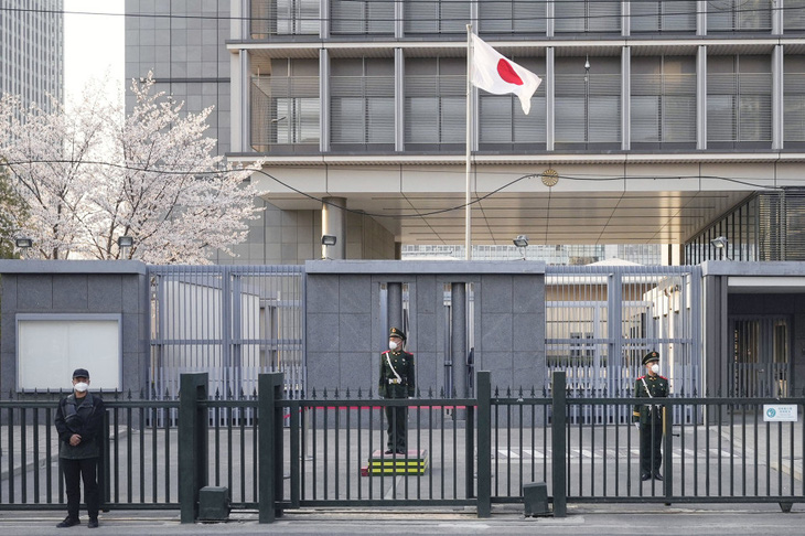 Đại sứ quán Nhật Bản tại Bắc Kinh trong ảnh chụp vào ngày 26-3 năm nay - Ảnh: KYODO