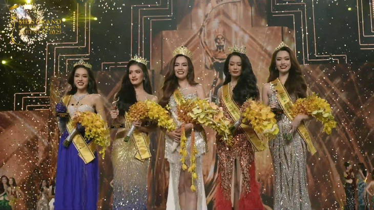 Tân Miss Grand Vietnam 2023 và 4 á hậu