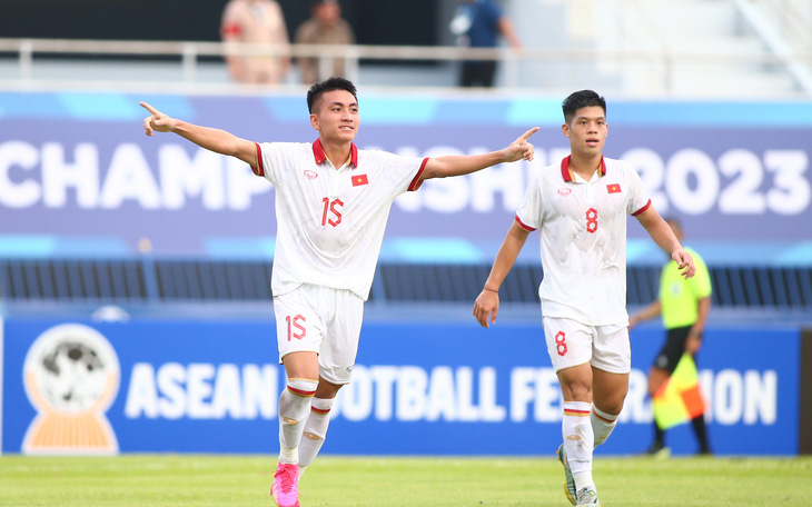 Mua vé xem U23 Việt Nam tại vòng loại U23 châu Á 2024 bằng cách nào?