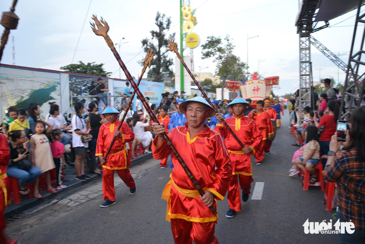 Lễ hội Dinh Thầy Thím được tái diễn tại Lễ hội đường phố Bình Thuận