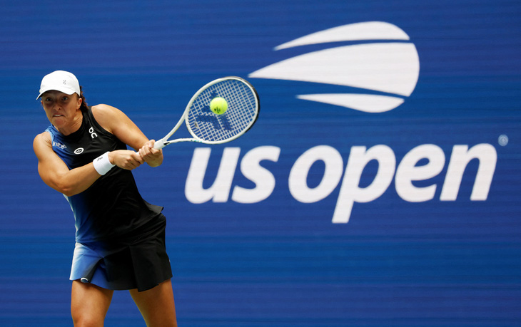 Swiatek khởi đầu mạnh mẽ ở Giải quần vợt Mỹ mở rộng 2023 - Ảnh: REUTERS